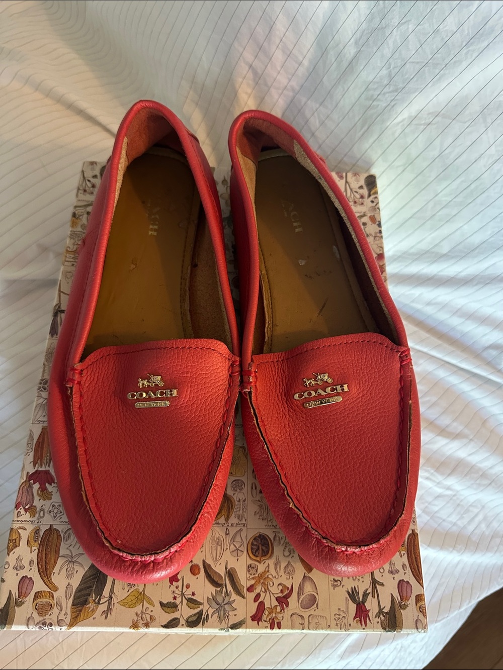 COACH Red Pebbled Leather Loafers with Gold Logo - 8.5